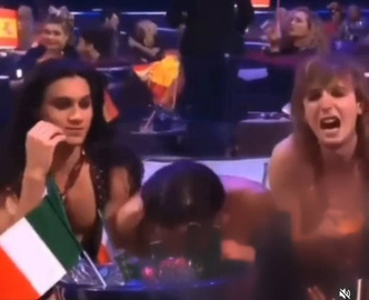 Победителя «Евровидения» обвинили в употреблении наркотиков в прямом эфире