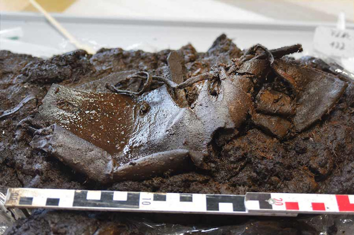 В Германии в болоте нашли 2000-летний ботинок