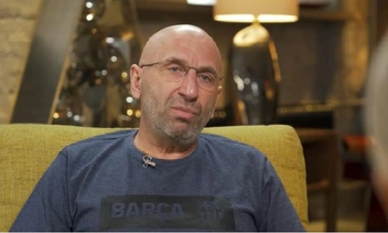 «Он провоцировал ее»: коуч Альберт Сафин назвал причину, по которой Сатья Дас ударил женщину по голове сумкой