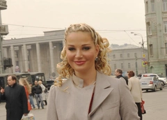 Максакова о Гагариной: «Переныла песню Пугачевой. Это как в оркестре арфу заменили стиральной доской»