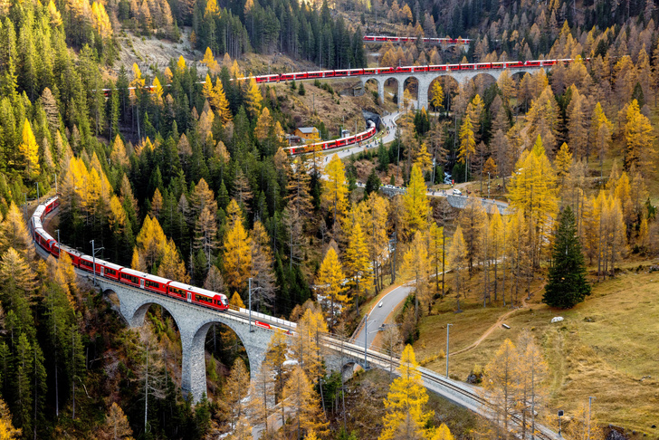 В Швейцарии на маршрут вышел самый длинный в мире пассажирский поезд