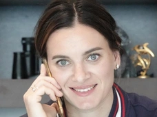 Елена Исинбаева заметно похудела после родов
