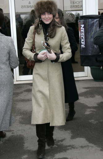 Копия Кейт: 10 фото любовницы принца Уильяма, которую вы не отличите от герцогини