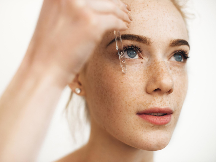 5 средств, которые вредят коже вокруг глаз (но вы наверняка их наносите)