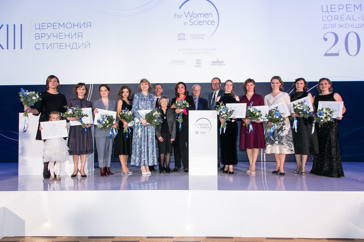 Женщины в науке-2020: L'Oreal отметил работу физика из Новгорода, электрохимика с Урала и цитолога из Петербурга