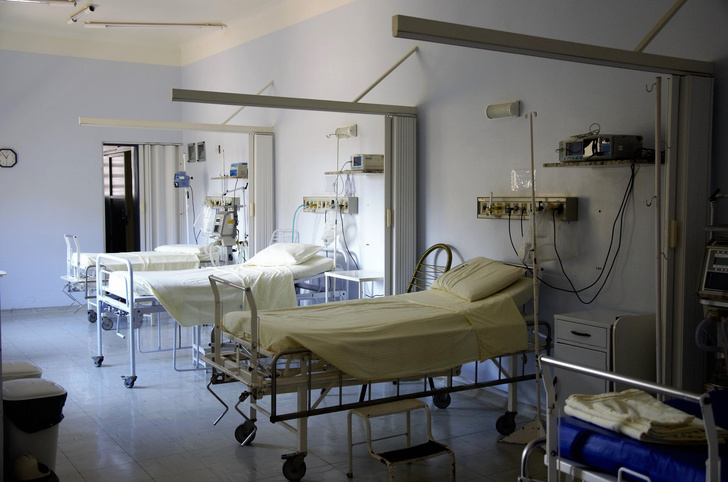 В Кузбассе медсестра избила пациента на ИВЛ