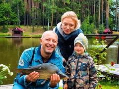 Бывший муж Оксаны Акиньшиной увез детей в Грузию