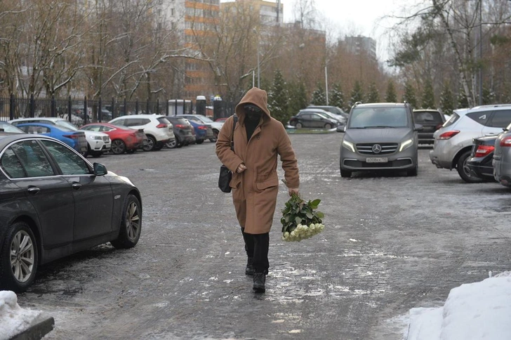 В Москве прошло закрытое прощание со стилистом Пугачевой, погибшим при странных обстоятельствах