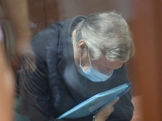 «Лучше, чем у военнослужащих». Условия Михаила Ефремова в следственном изоляторе