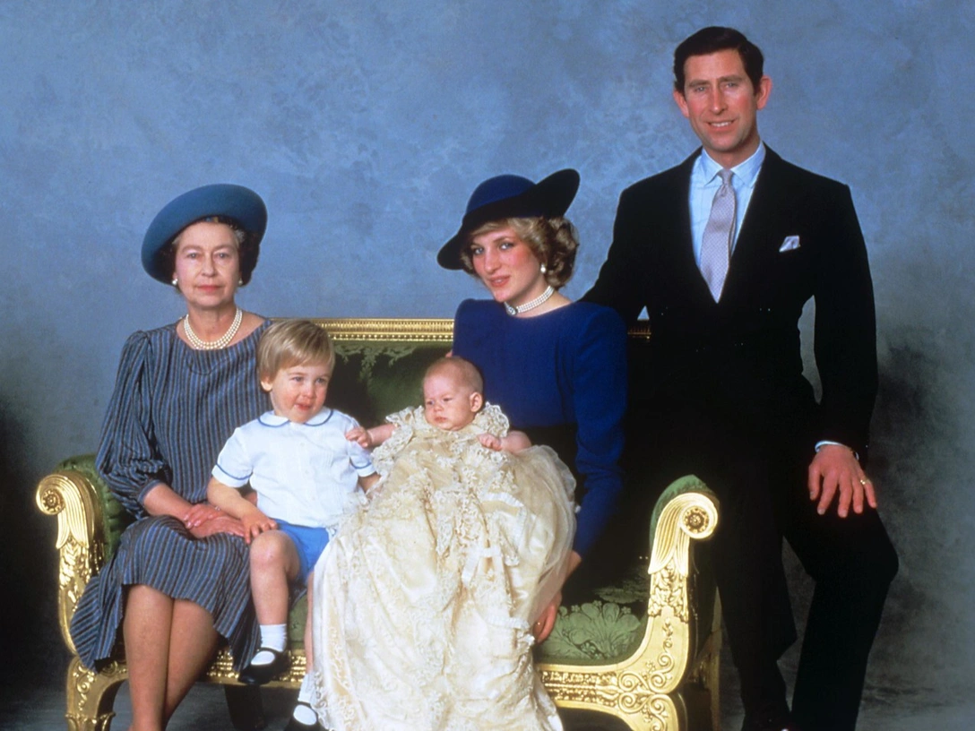 Крестины принца Гарри, 21 декабря 1984 | marieclaire.ru