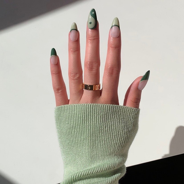 Зеленый френч: 6 самых красивых и модных дизайнов ногтей 💚