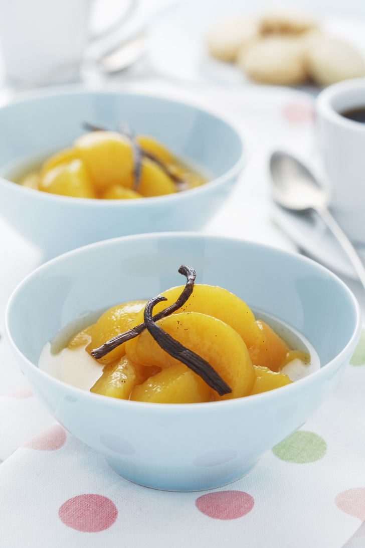 Домашние заготовки: консервированные персики с ванилью и кардамоном
