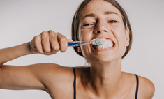 Как отбелить зубы в домашних условиях: отвечают пользовательницы Woman.ru