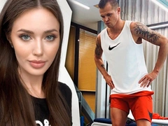 Дмитрий Тарасов лично тренирует жену после вторых родов