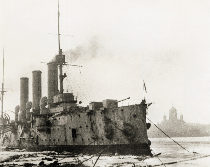 Крейсер «Аврора», 1917