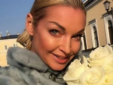 «Мой мужчина спит с ней»: любовник Анастасии Волочковой оказался несвободен