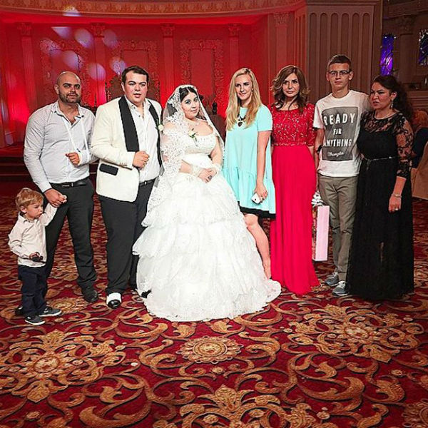 Звезды «Дома-2» побывали на настоящей цыганской свадьбе