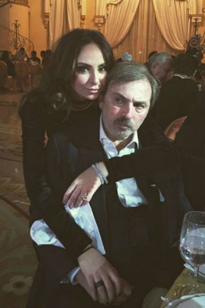 Борис Краснов с дочерью Дариной на торжестве по случаю своего 55-летия