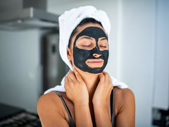 Глиняная маска для лица: тонкости использования и рецепты
