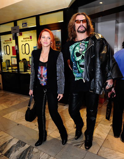 На премьеру НикНа премьеру Никита Джигурда пришел с женой Мариной Анисинойита Джигурда пришел с женой Мариной Анисиной | Источник: Сергей Миланский