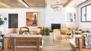 Уютный светлый отель на Рокавей-Бич в Нью-Йорке