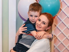 «Хочу, чтобы папочка был с нами»: сын Лены Катиной до сих пор страдает из-за ее развода