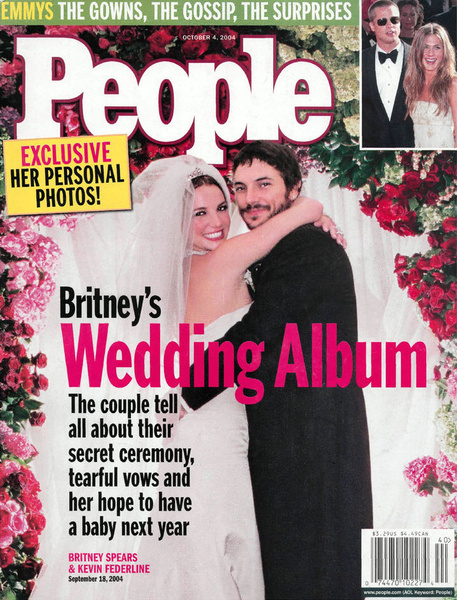 Каким был 2004 год: финал «Друзей», «розовая кофточка» Киркорова, брак Бритни на 55 часов