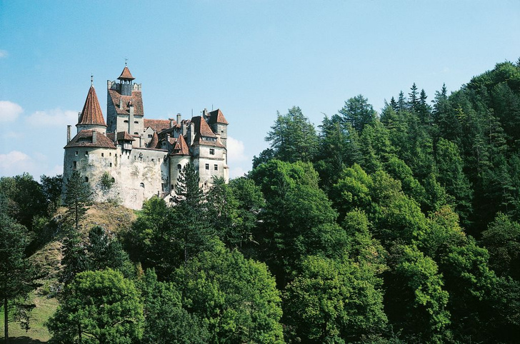 Логово Дракулы и настоящий Хогвартс: тайны средневековых замков Европы