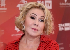 Любовь Успенская: «Недавно узнала, что мама не умерла при родах. Ее убили в поезде кирпичом по лицу»