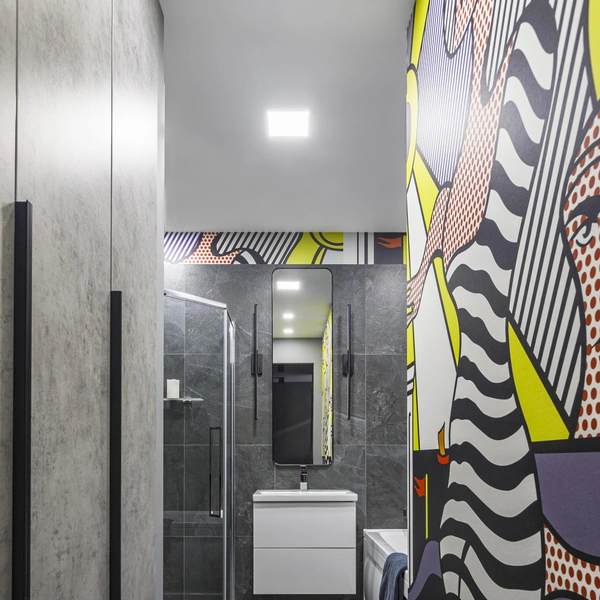 Ванная комната. На полу и стенах — керамогранит, Tubadzin. Унитаз, Roca. Ванная, 1Marka. Раковина, Am.Pm. Душевые перегородки, Ravak. | Источник: Сергей Некрасов