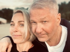 «Это было очень тяжело и долго»: 63-летний Игорь Бочкин и 51-летняя Анна Легчилова впервые рассказали о том, как стали родителями