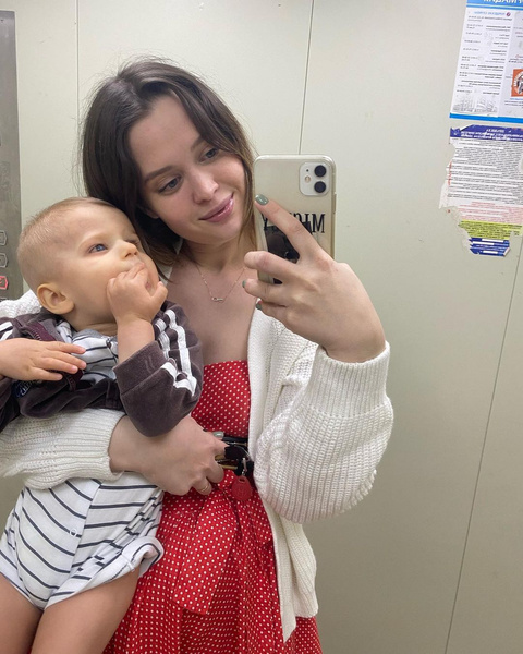 Блогер Татьяна Шишова, чей сын — первый ребенок в России с редкой болезнью, стала мамой во второй раз
