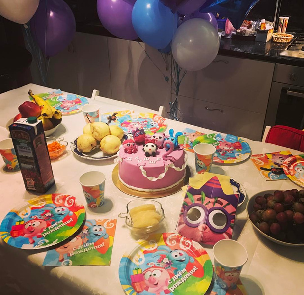 Анна Калашникова готовит вечеринку на день рождения сына