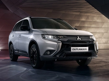 11 черных меток Mitsubishi Outlander Black Edition