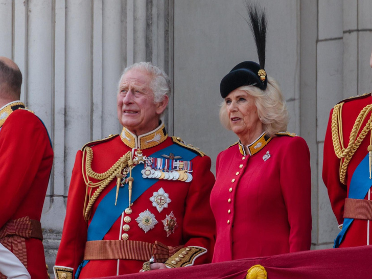 Модный провал: самые скандальные наряды на дне рождения Карла III, которые точно не понравились королю
