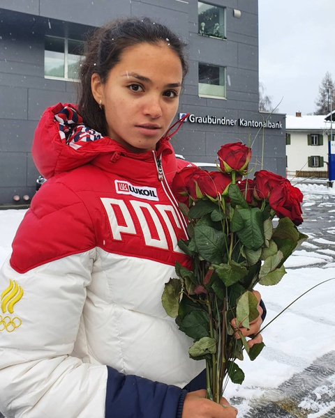 Вероника Степанова уничтожила соперников! Олимпийское золото у российских лыжниц