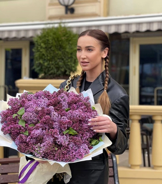 Ольгу Бузову доставили в больницу и экстренно прооперировали