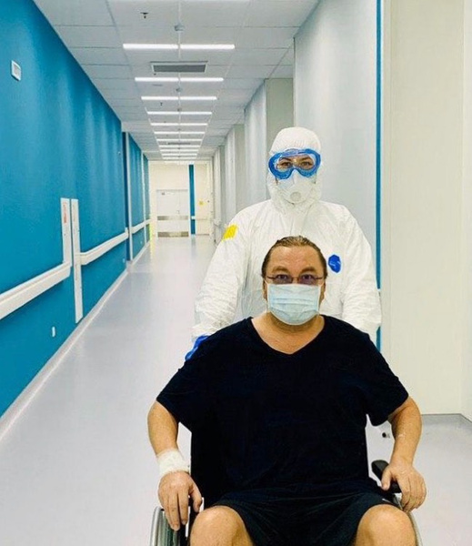 Фото Игоря Николаева в инвалидном кресле