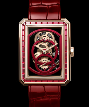 Крупным планом: коллекция часов Chanel в алом оттенке