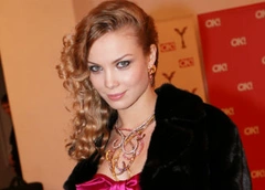 Стала известна правда о новом романе Татьяны Арнтгольц