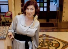 54-летняя Роза Сябитова показала шикарные формы в бикини
