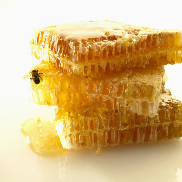 как едят мед в сотах