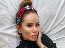 «Два дебила – это сила!»: Айза облила помоями подарок Гуфа от жены