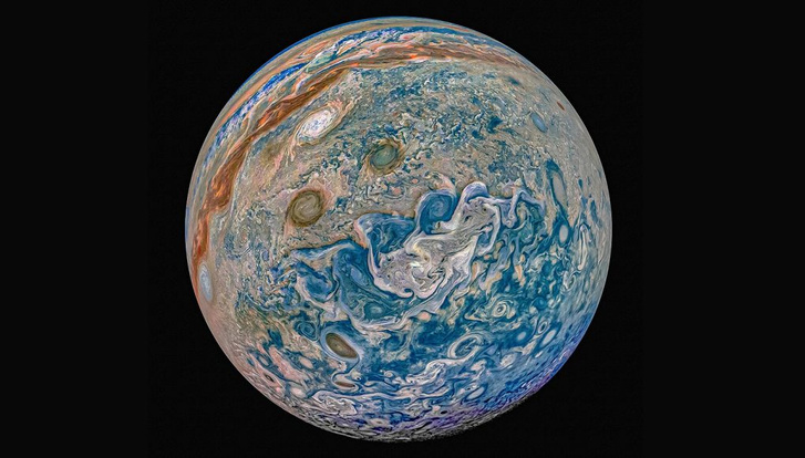 В недрах Юпитера и Сатурна могут идти дожди из гелия