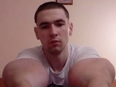 «Мистер Синтол» Кирилл Терешин удалил огромные бицепсы