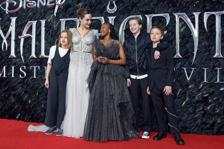 14-летняя Захара Джоли-Питт в не по возрасту роскошном платье едва не затмила свою маму Анджелину на премьере