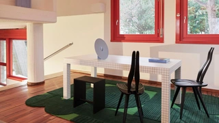 Cassina приобрела компанию Zanotta