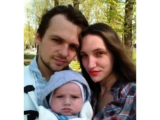 Супруга Янина: «Муж с сиделкой, сын шатается, падает. Думала: «Застрелиться сейчас или подождать?»