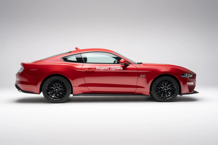 В каршеринге «Яндекса» появились два новых Ford Mustang GT | maximonline.ru