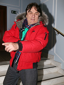 Александр Серов